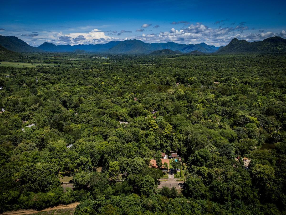 Thanviman Forest Villa Kanjanaburi Ban Tha Manao Exterior photo